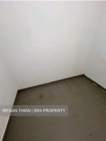 Fuyong Estate (D23), Terrace #527935321